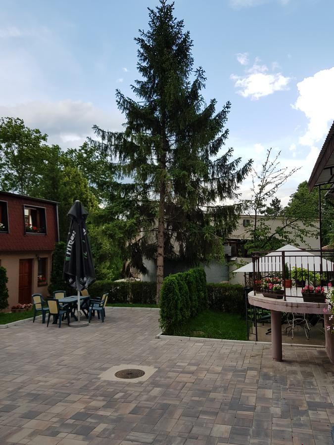 Apartments Cvetkovic Relax Нишка Баня Екстериор снимка