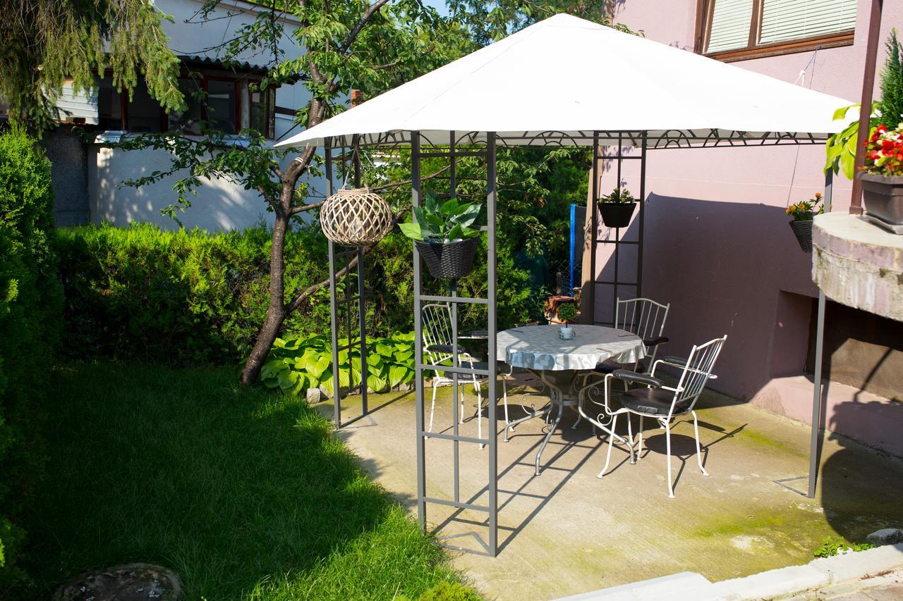 Apartments Cvetkovic Relax Нишка Баня Екстериор снимка